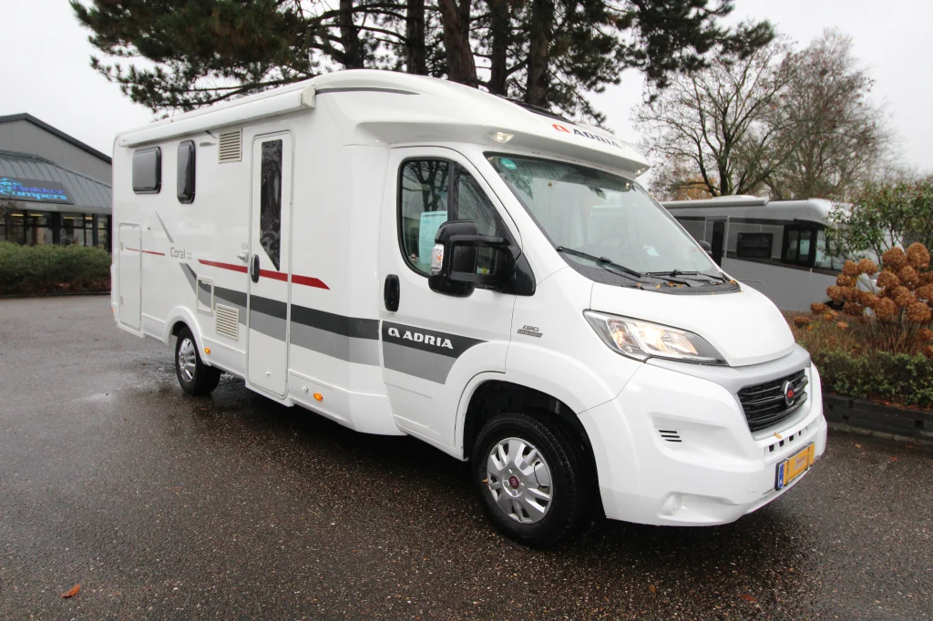 Adria Coral Axess S690 SC 2017