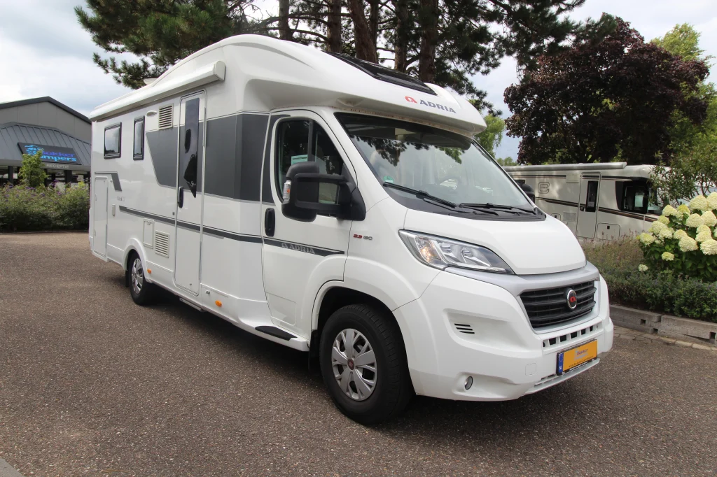 Adria Coral 670 S SL 2018